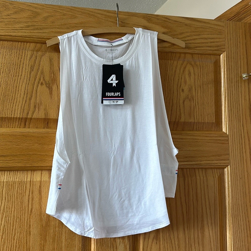 Women’s curve tank size large white new